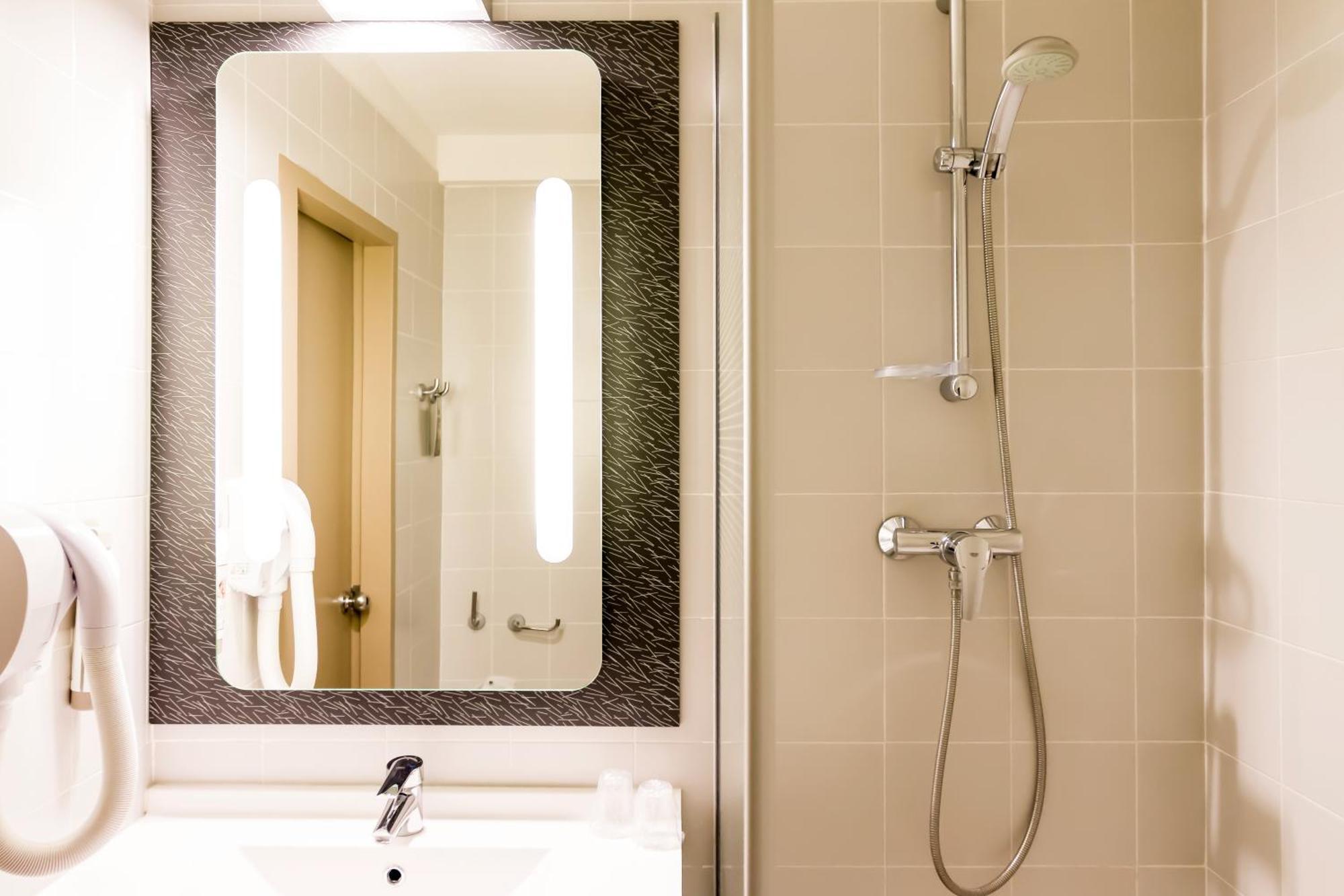 Quarto Standard com 2 Camas de Solteiro
